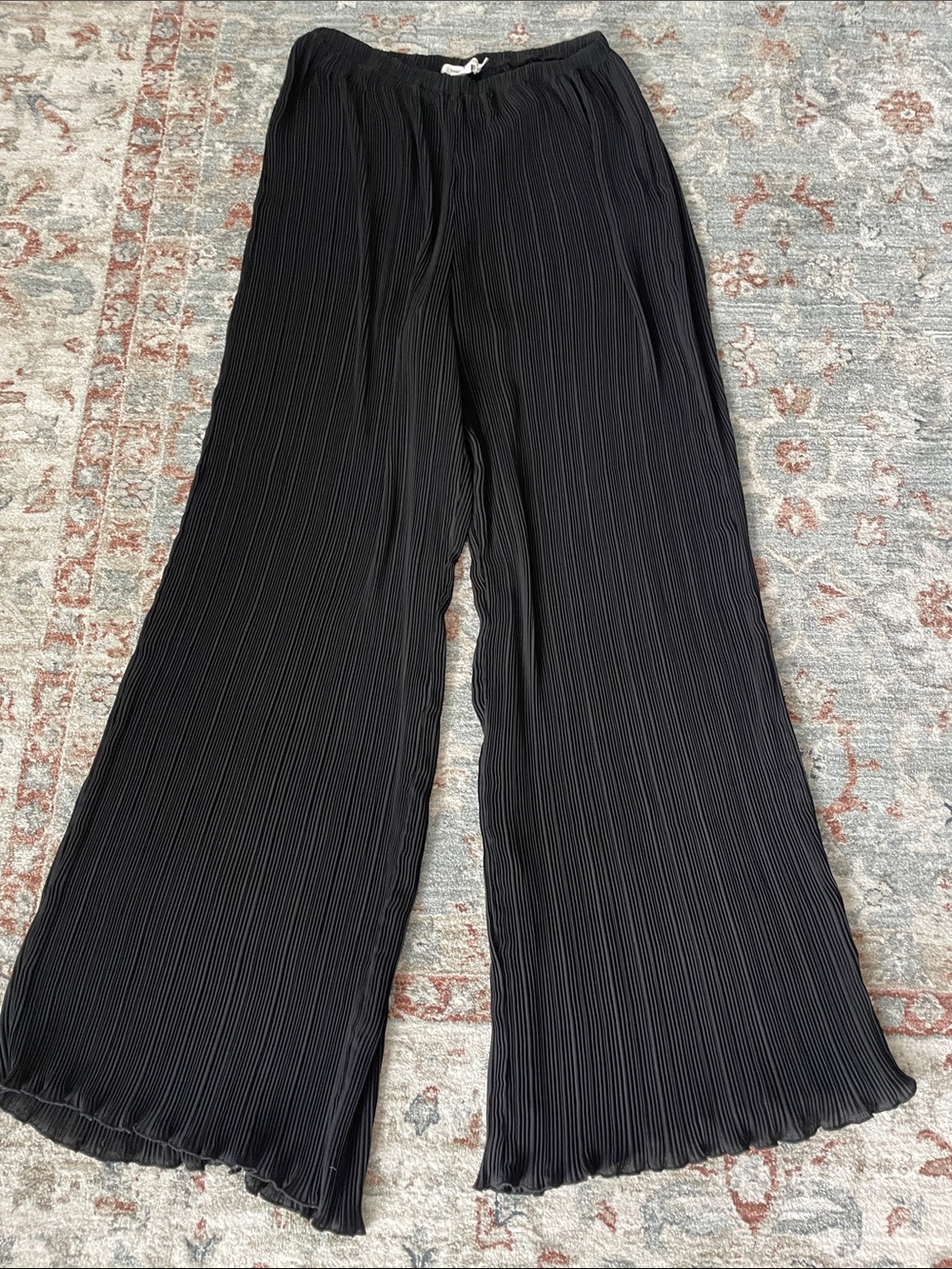 Good American Black Pleated Wide-Leg Trousers